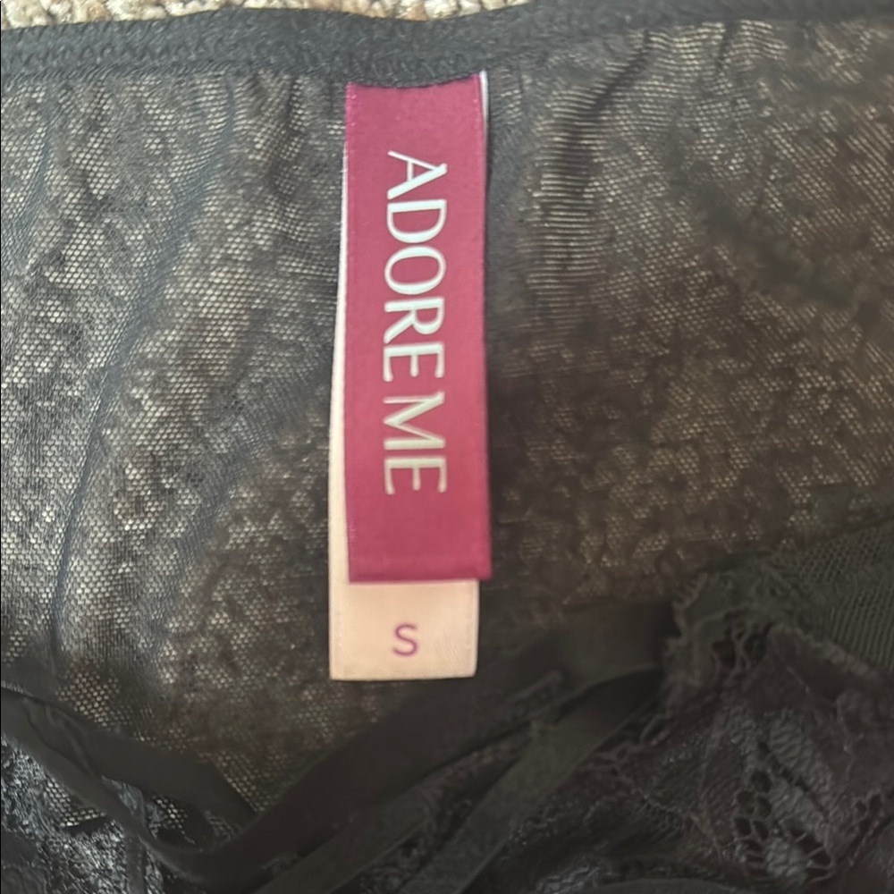 Adore Me Set - Picture 5 of 10